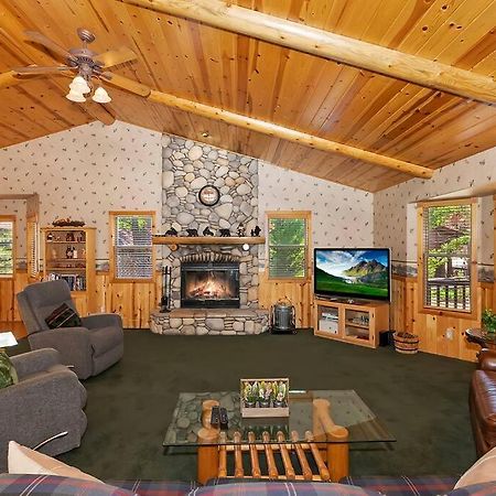 Teakwood - 3-Br Spa, Fire Pit, Quiet, Ac, Centrally Located Villa Big Bear Lake Dış mekan fotoğraf