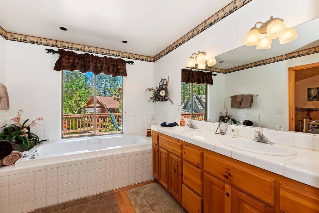 Teakwood - 3-Br Spa, Fire Pit, Quiet, Ac, Centrally Located Villa Big Bear Lake Dış mekan fotoğraf